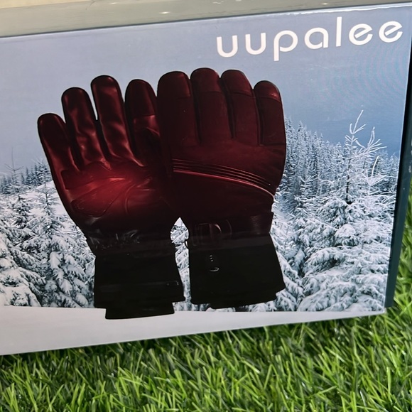 Heated Gloves for Winter Sports - Picture 6 of 12